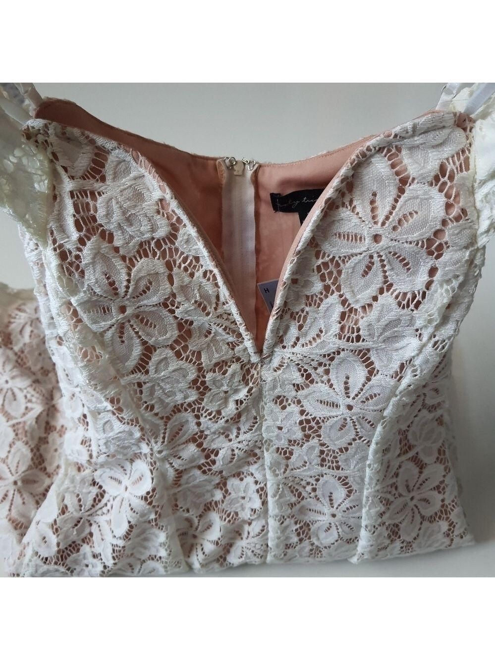 City Triangles Cream Lace Mini Dress - Picture 2 of 16